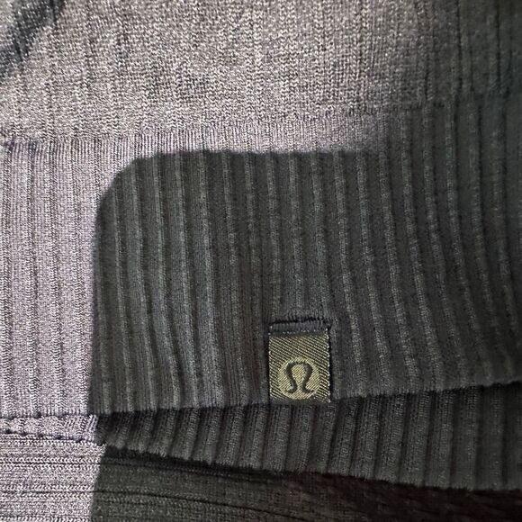 Lululemon navy pullover - size 8 - Picture 6 of 7